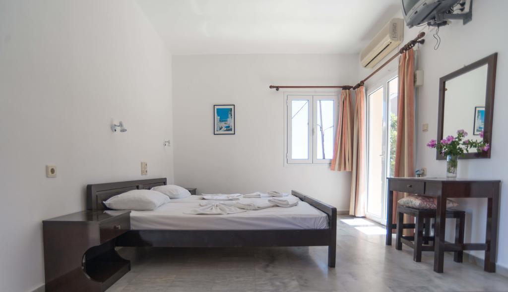 Belvedere Agia Marina  Luaran gambar